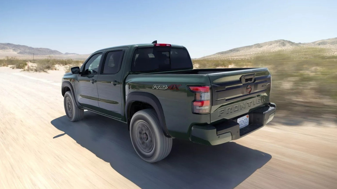 Xe bán tải Nissan Frontier PRO-4X R có thêm bản nâng cấp mới