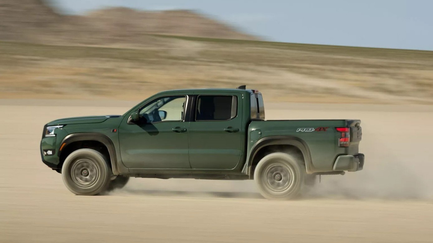 Xe bán tải Nissan Frontier PRO-4X R có thêm bản nâng cấp mới