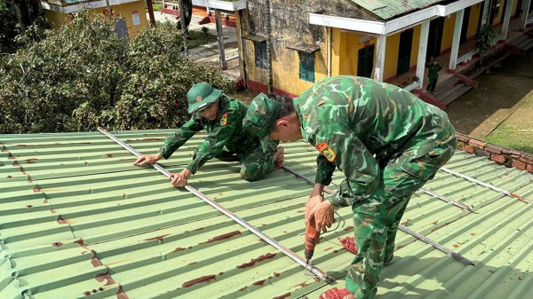 Bão số 5 sẽ đổ bộ vào miền Trung Bão số 5 sẽ đổ bộ vào miền Trung