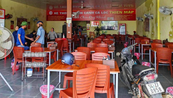 Cả gia đình nghi bị ngạt khí từ máy phát điện, 2 vợ chồng tử vong Cả gia đình nghi bị ngạt khí từ máy phát điện, 2 vợ chồng tử vong