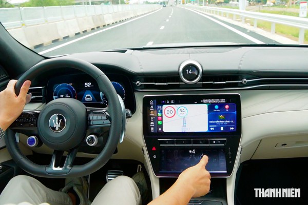 Cách chỉnh điều hòa 'độc lạ' trên SUV thể thao tiền tỉ