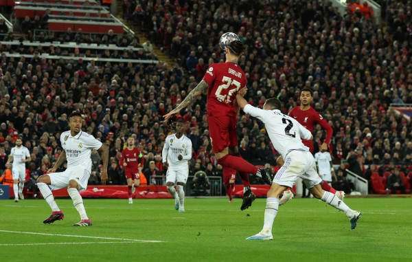 Champions League: Real Madrid đấu Liverpool, Barcelona gặp PSG ở vòng bảng Champions League: Real Madrid đấu Liverpool, Barcelona gặp PSG ở vòng bảng