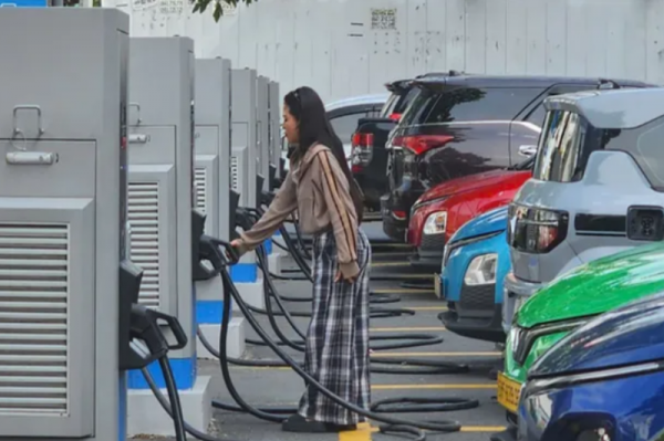 Chuẩn hóa trụ sạc – chìa khóa mở rộng mạng lưới xe điện tại Việt Nam