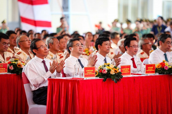 Công an TP.HCM luôn xung kích tuyến đầu bảo vệ bình yên cho nhân dân