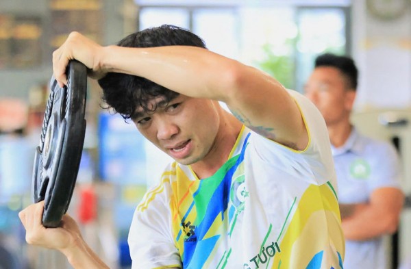 Đằng sau việc đội của Công Phượng 'từ chối' V-League Đằng sau việc đội của Công Phượng 'từ chối' V-League