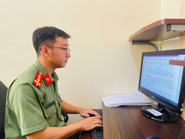 Giữ tổ quốc bình yên: Đưa 'tiếng nói an ninh' đến người dân