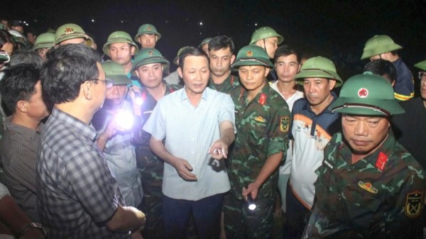 Hình ảnh hàng ngàn ngôi nhà ở Thanh Hóa ngập trong nước lũ Hình ảnh hàng ngàn ngôi nhà ở Thanh Hóa ngập trong nước lũ