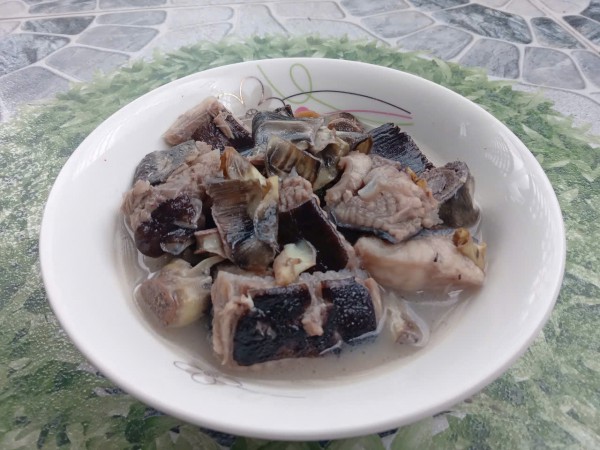 Hương vị quê hương: Cá đuối um bắp chuối