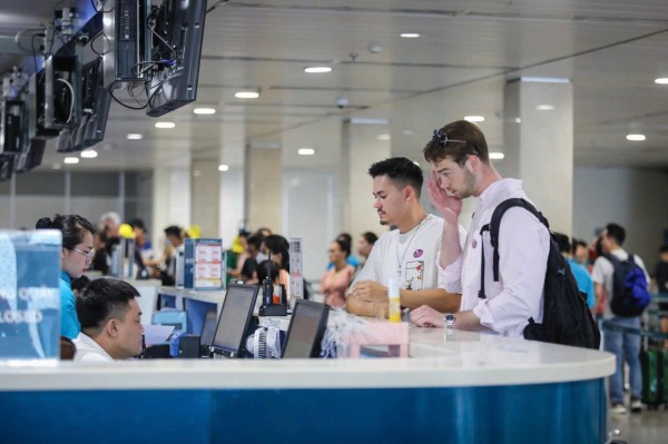 Mở luồng visa kép hút du khách và nhà đầu tư