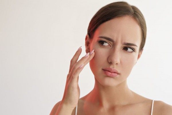 Mối liên hệ bất ngờ giữa cảm xúc và sức khỏe làn da