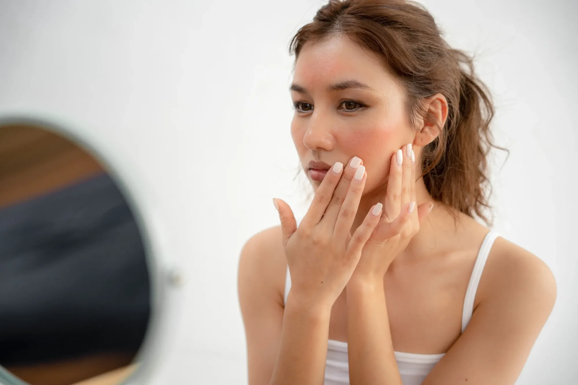 Mối liên hệ bất ngờ giữa cảm xúc và sức khỏe làn da
