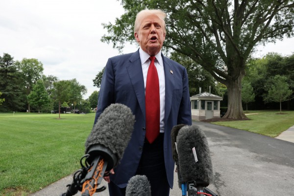 Ông Trump cách chức lãnh đạo cục thống kê vì số liệu việc làm xấu