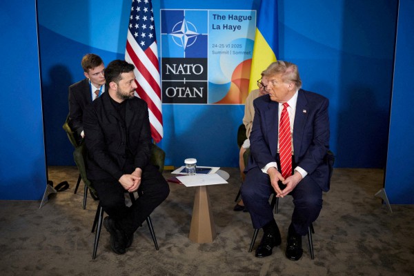 Ông Trump khuyên ông Zelensky nên đồng ý thỏa thuận với Nga