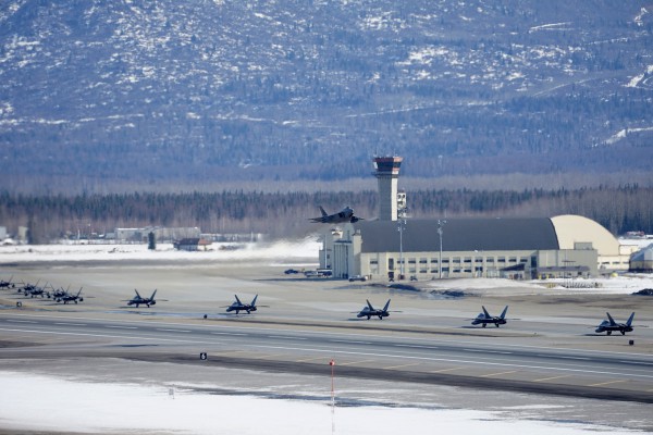 Ông Trump và ông Putin sẽ gặp nhau tại căn cứ quân sự ở Alaska