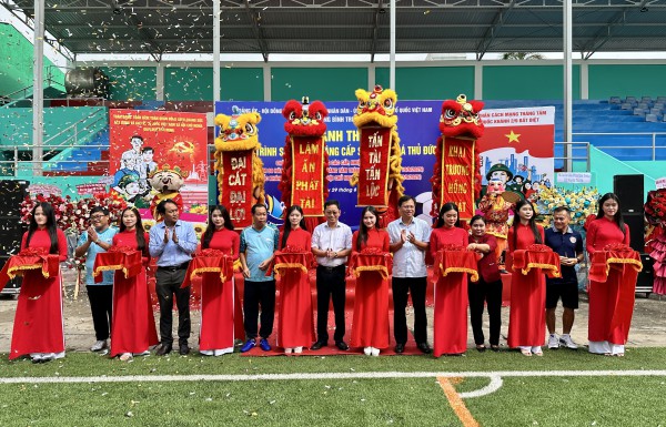 TP.HCM: Phường Bình Trưng khánh thành sân bóng đá sau nâng cấp, sửa chữa