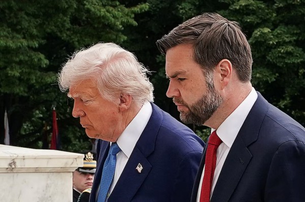 Tổng thống Trump dự đoán người kế nhiệm mình Tổng thống Trump dự đoán người kế nhiệm mình