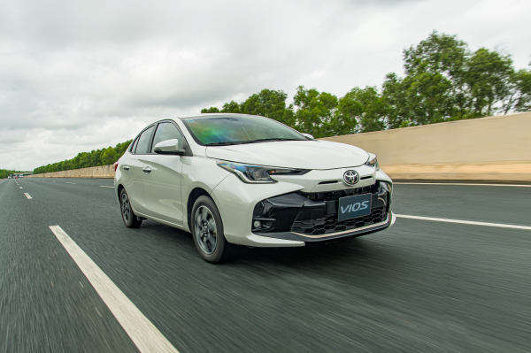 Toyota trở thành hãng xe 'ngoại' bán chạy nhất Việt Nam nửa đầu năm 2025 Toyota trở thành hãng xe 'ngoại' bán chạy nhất Việt Nam nửa đầu năm 2025