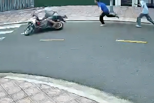 Trộm xe máy táo tợn ở Khánh Hòa Trộm xe máy táo tợn ở Khánh Hòa