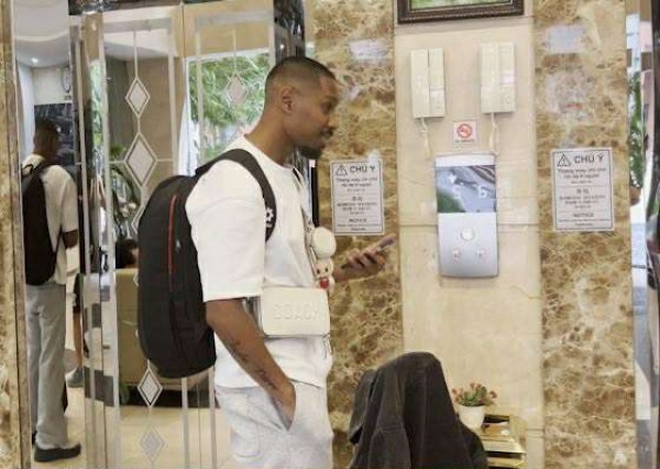 Đội tuyển Việt Nam hội quân, Cao Pendant Quang Vinh và Châu Ngọc Quang rất phong cách!