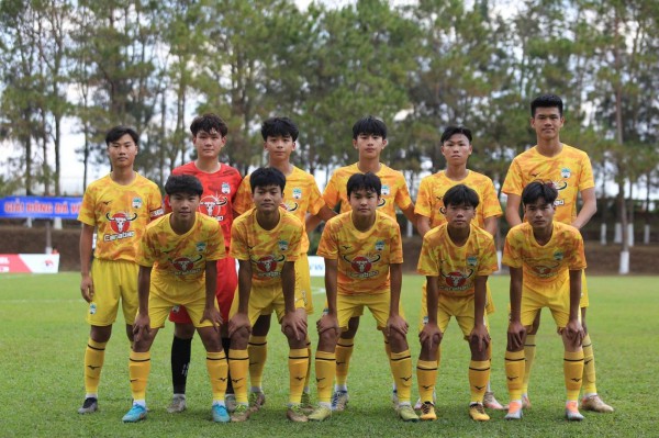 Chuyện chưa kể về 'cây sào' Quang Kiệt cao gần 2 m của đội tuyển Việt Nam Chuyện chưa kể về 'cây sào' Quang Kiệt cao gần 2 m của đội tuyển Việt Nam