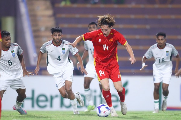 HLV Kim Sang-sik dùng người thông minh, U.23 Việt Nam đánh bại Bangladesh: Trọn vẹn ngày ra quân