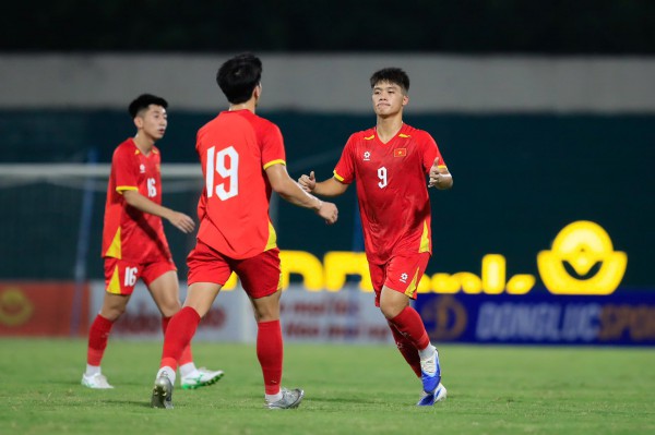 HLV Kim Sang-sik dùng người thông minh, U.23 Việt Nam đánh bại Bangladesh: Trọn vẹn ngày ra quân