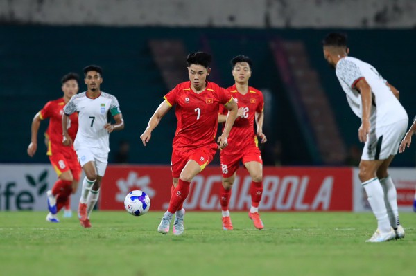 HLV Kim Sang-sik dùng người thông minh, U.23 Việt Nam đánh bại Bangladesh: Trọn vẹn ngày ra quân