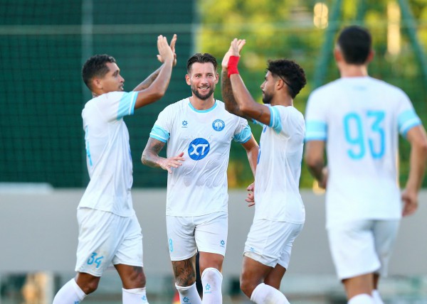 Đội tuyển Việt Nam thua đậm 0-4 trước CLB Nam Định toàn Tây: Đối thủ quá mạnh Đội tuyển Việt Nam thua đậm 0-4 trước CLB Nam Định toàn Tây: Đối thủ quá mạnh