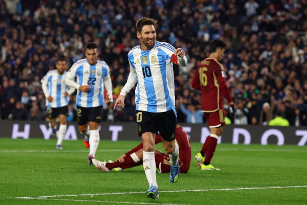 Messi gửi thông điệp đầy ẩn ý, David Beckham mừng ra mặt Messi gửi thông điệp đầy ẩn ý, David Beckham mừng ra mặt