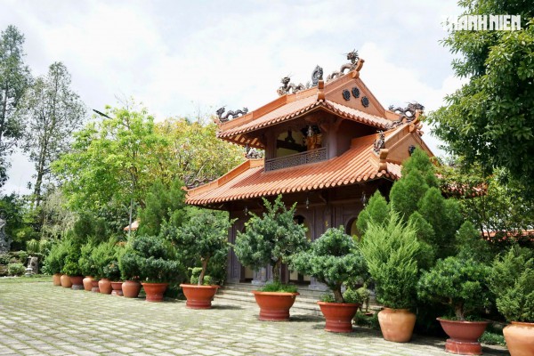 Bên trong chùa cổ gần 200 năm ở Đồng Tháp