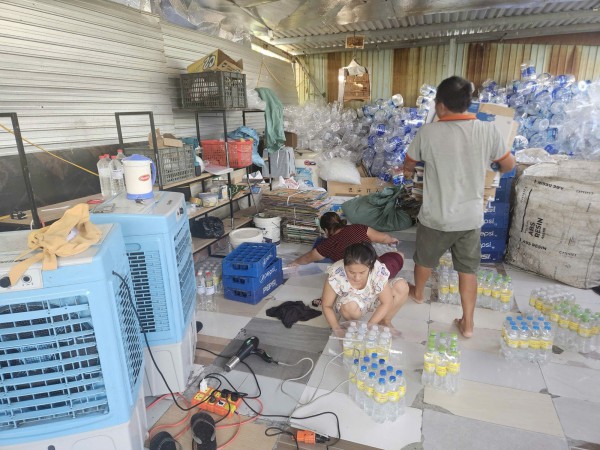 Đà Nẵng: Triệt phá cơ sở sản xuất giấm giả bằng axit quy mô lớn