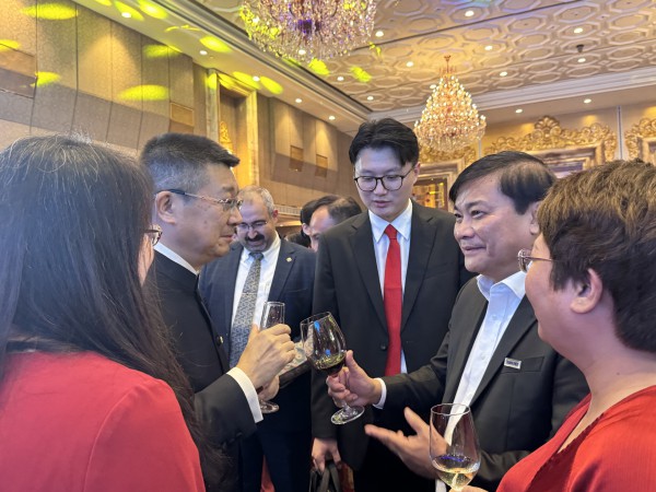Tổng lãnh sự Trung Quốc tại TP.HCM: 'Tình hữu nghị hai nước ngày càng bền chặt'