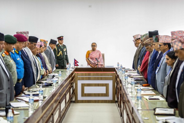 Tân Thủ tướng Nepal tuyên bố sẽ không cầm quyền quá 6 tháng Tân Thủ tướng Nepal tuyên bố sẽ không cầm quyền quá 6 tháng