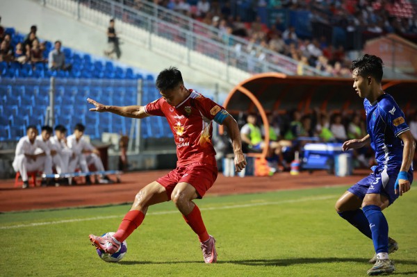Sao U.23 Việt Nam Lê Viktor thành ‘gà son’, kiến tạo phút 90+7: Hà Tĩnh thắng nhọc Quảng Ninh Sao U.23 Việt Nam Lê Viktor thành ‘gà son’, kiến tạo phút 90+7: Hà Tĩnh thắng nhọc Quảng Ninh