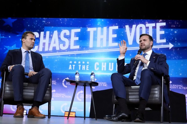Phó tổng thống Mỹ kêu gọi tố giác người vui mừng về vụ ám sát Charlie Kirk