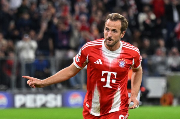 Harry Kane lập cú đúp giúp Bayern Munich đánh bại Chelsea, Liverpool thắng Atletico Madrid như ‘phim hành động’