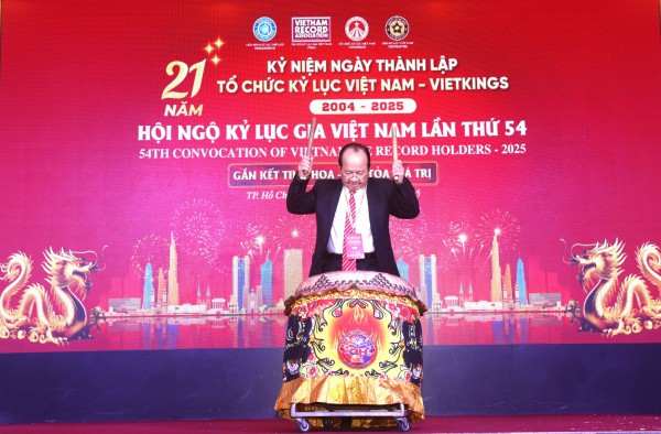 Hội ngộ kỷ lục gia Việt Nam: Gắn kết tinh hoa - lan tỏa giá trị Hội ngộ kỷ lục gia Việt Nam: Gắn kết tinh hoa - lan tỏa giá trị