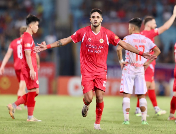 Bảng xếp hạng V-League mới nhất: Ninh Bình rơi xuống tốp 2, HAGL vẫn áp chót