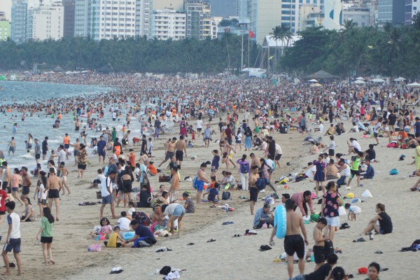 Báo Thái: Vì sao khách Trung Quốc đến Việt Nam đông hơn Thái Lan?