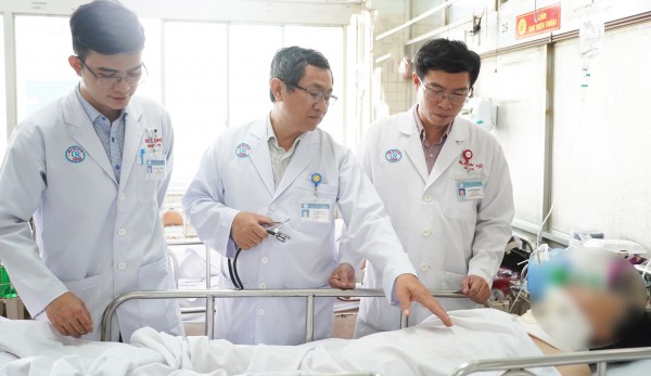 Bệnh viện Chợ Rẫy thông tin tình hình 2 mẹ con bị đạn bắn ở Tây Ninh Bệnh viện Chợ Rẫy thông tin tình hình 2 mẹ con bị đạn bắn ở Tây Ninh
