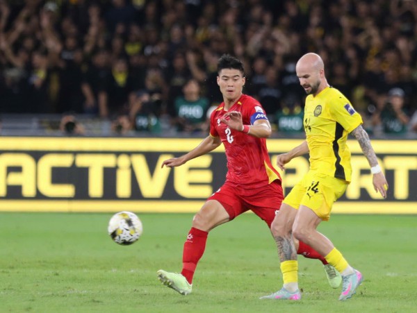 Đội nào từng bị AFC xử thua 0-3 vì dùng cầu thủ sai quy định, CLB Tây Ban Nha khiếu nại FIFA?