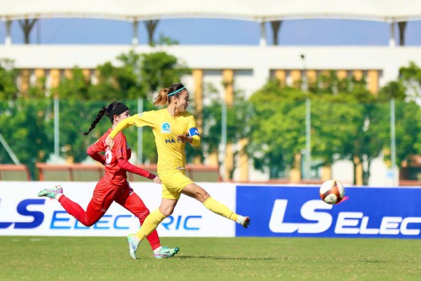Hà Nội có 3 điểm ngày khai màn giải nữ, Bích Thùy tỏa sáng nhưng Thái Nguyên vẫn chịu chia điểm Hà Nội có 3 điểm ngày khai màn giải nữ, Bích Thùy tỏa sáng nhưng Thái Nguyên vẫn chịu chia điểm