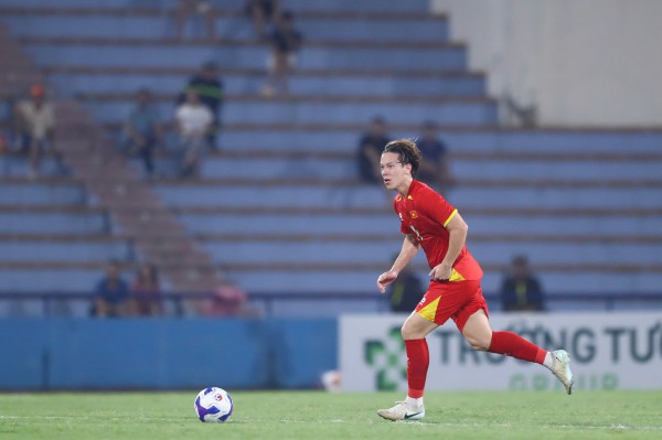 Lê Viktor đi vào lịch sử, xúc động với bàn đầu tiên cho U.23 Việt Nam Lê Viktor đi vào lịch sử, xúc động với bàn đầu tiên cho U.23 Việt Nam