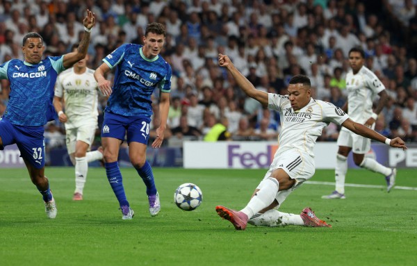 Mbappe giúp Real Madrid chật vật giành 3 điểm, Arsenal thắng nhờ ‘bài dị’ của HLV Arteta