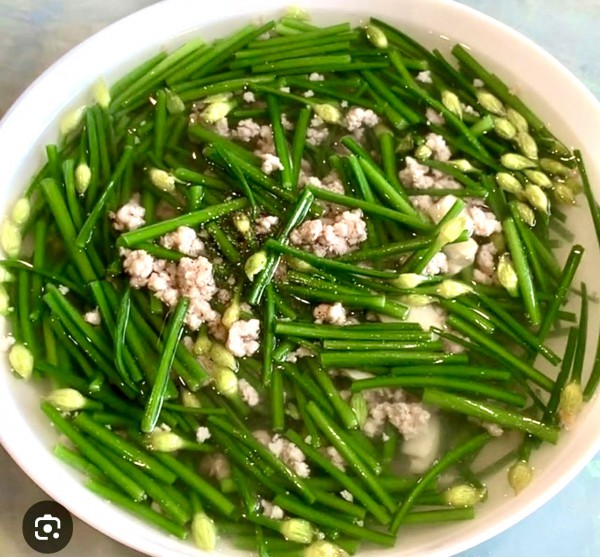 Mùi hương canh hẹ và nỗi nhớ bếp quê