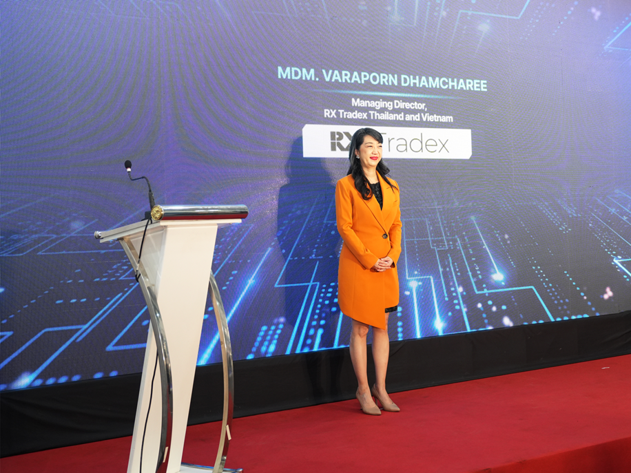 ba-varaporn-dhamcharee-pld-1757490819.png