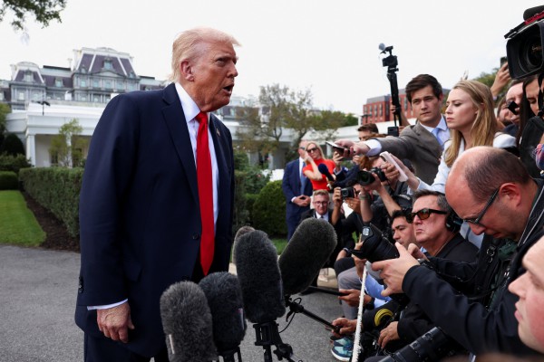 Ông Trump nói UAV xâm nhập không phận Ba Lan 'có thể do nhầm lẫn' Ông Trump nói UAV xâm nhập không phận Ba Lan 'có thể do nhầm lẫn'