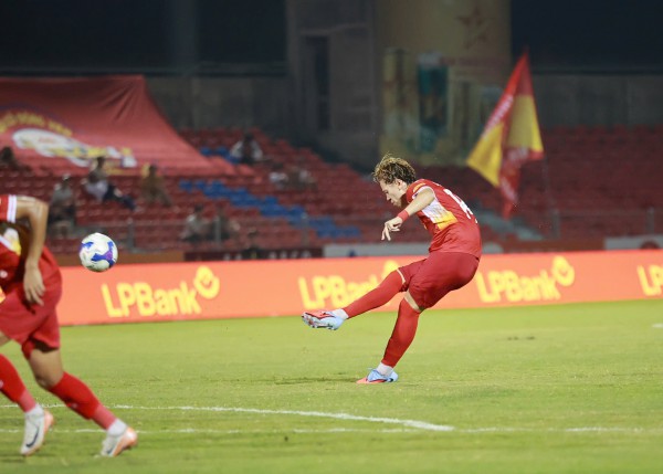 Sao U.23 Việt Nam Lê Viktor thành ‘gà son’, kiến tạo phút 90+7: Hà Tĩnh thắng nhọc Quảng Ninh Sao U.23 Việt Nam Lê Viktor thành ‘gà son’, kiến tạo phút 90+7: Hà Tĩnh thắng nhọc Quảng Ninh