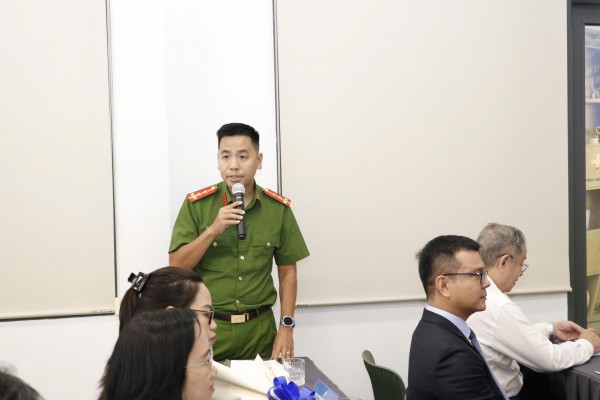 TP.HCM: Công an phường Cầu Ông Lãnh khai thác hơn 400 camera xử lý chèo kéo khách