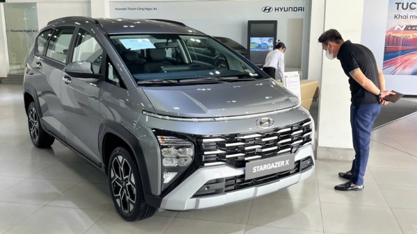 Xe MPV máy xăng dưới 700 triệu tại Việt Nam 'đua' giảm giá, làm mới mẫu mã